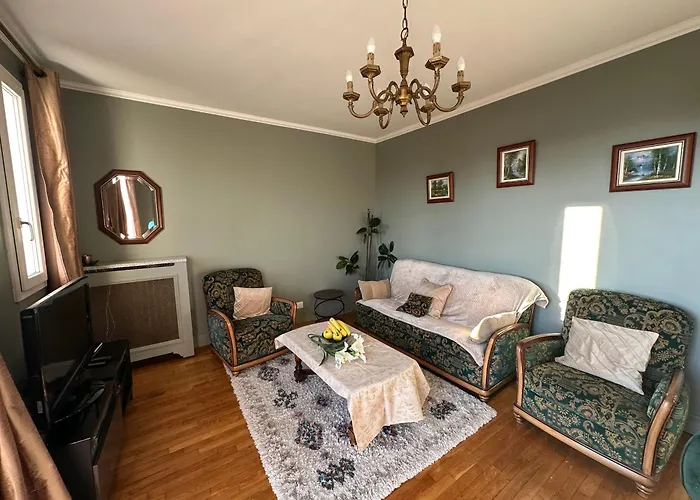 Maison Grand Paris Avec Jardin Et Parking Prive Proche Rer B Et M14
